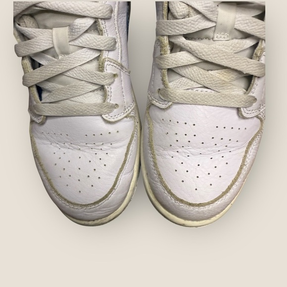 Nike Air Jordan 1 Mid White/Blue – Kids’ Size 3Y - Picture 2 of 13